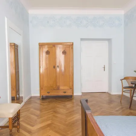 Castle Vintage Prag
